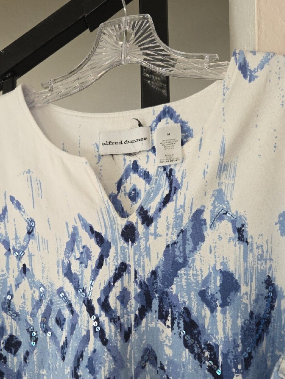 Alfred Dunner Blue Ombre Ikat Sequin Accent 3/4 Sleeve Tee Size M - Picture 4 of 8